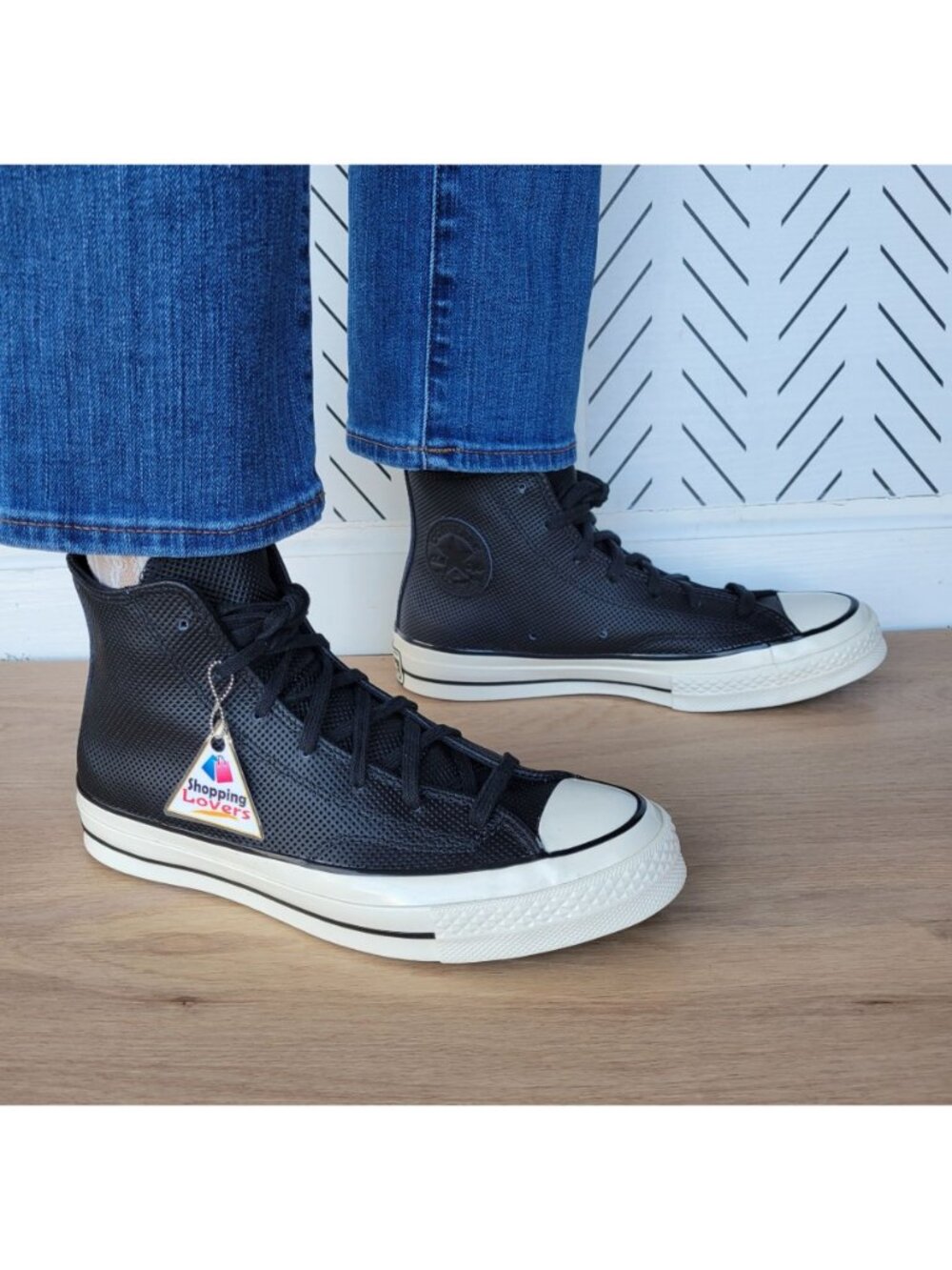 ⭐Converse Chuck 70 Hi Sz 8 Women's Shoes Leather Premium Sneakers Black A08637C⭐ - Picture 3 of 13